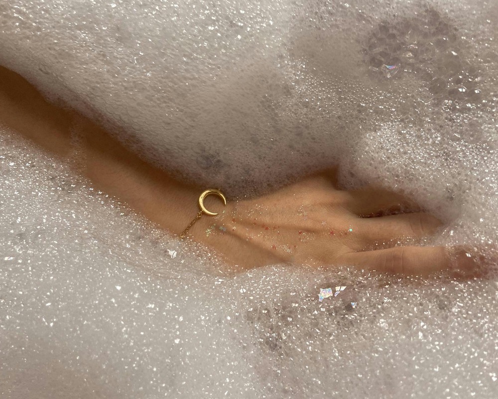 Here’s how glycolipid cream cleanses your skin while maintaining the health of your barrier
